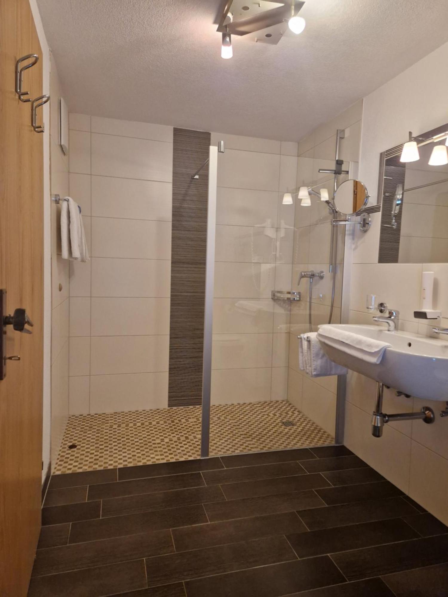 Alpenhof Waengle Aparthotel Ройте Екстериор снимка