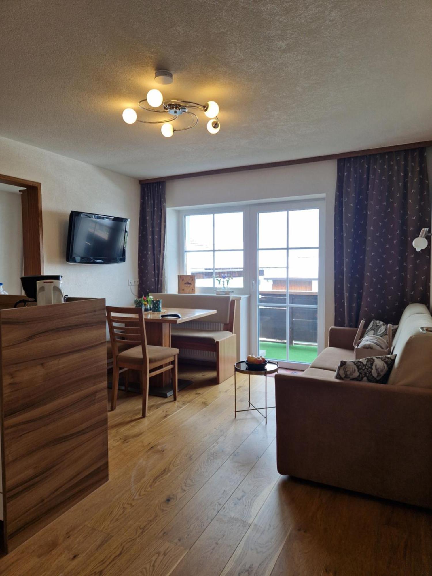 Alpenhof Waengle Aparthotel Ройте Екстериор снимка