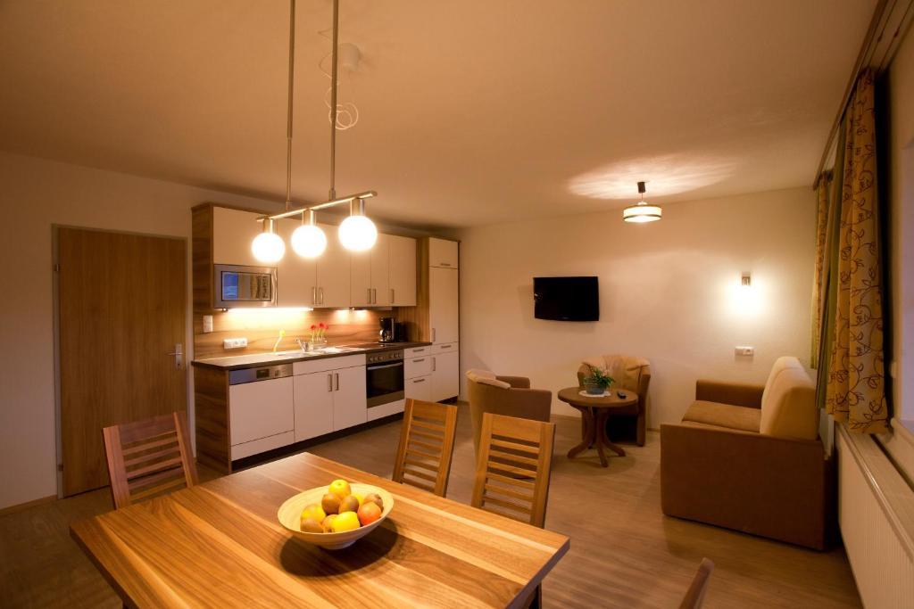 Alpenhof Waengle Aparthotel Ройте Екстериор снимка