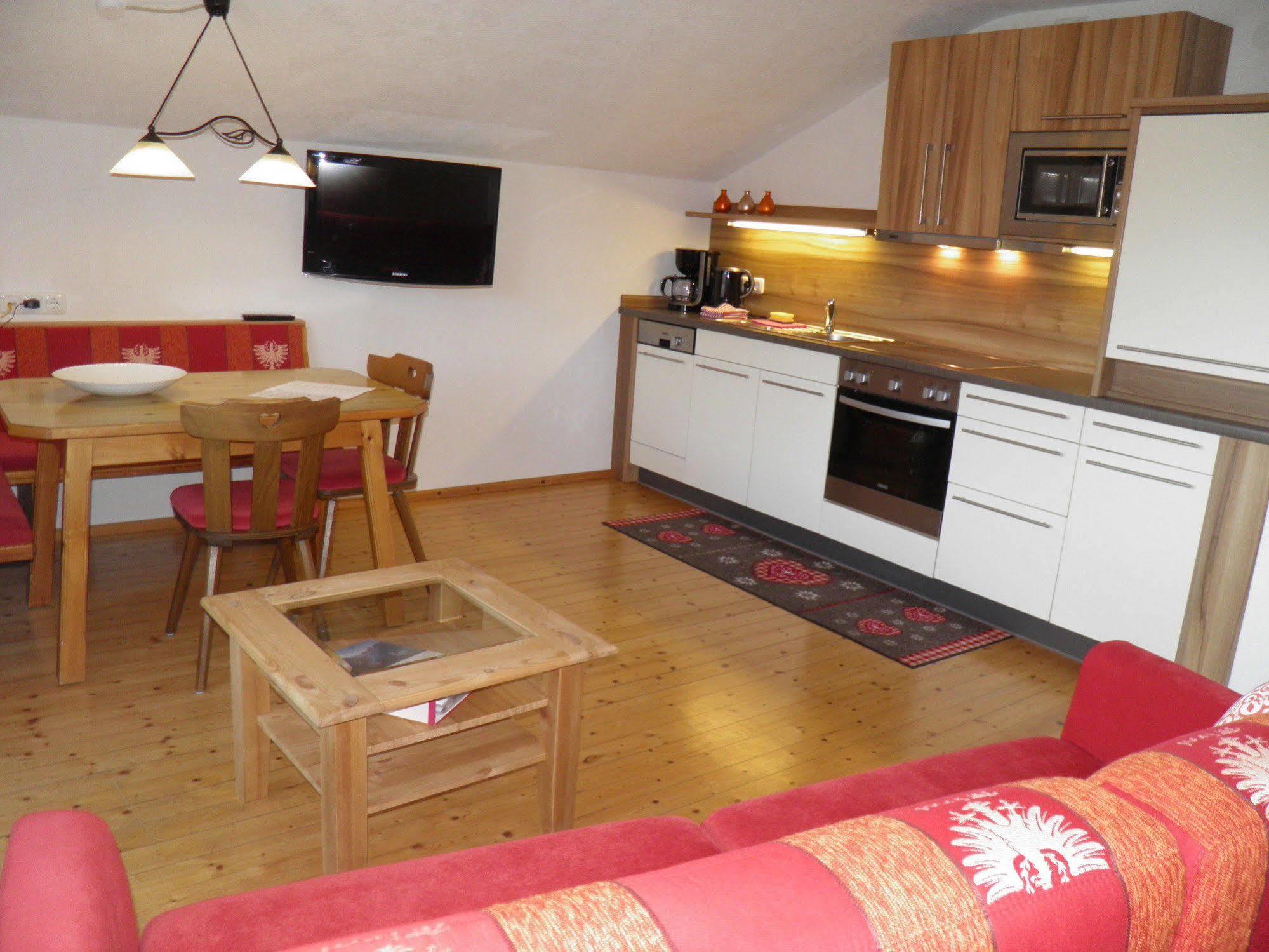 Alpenhof Waengle Aparthotel Ройте Екстериор снимка