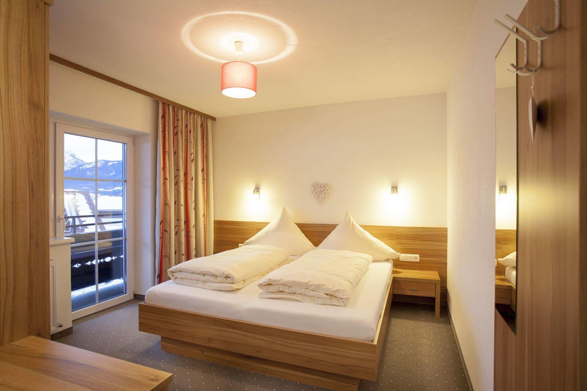 Alpenhof Waengle Aparthotel Ройте Екстериор снимка