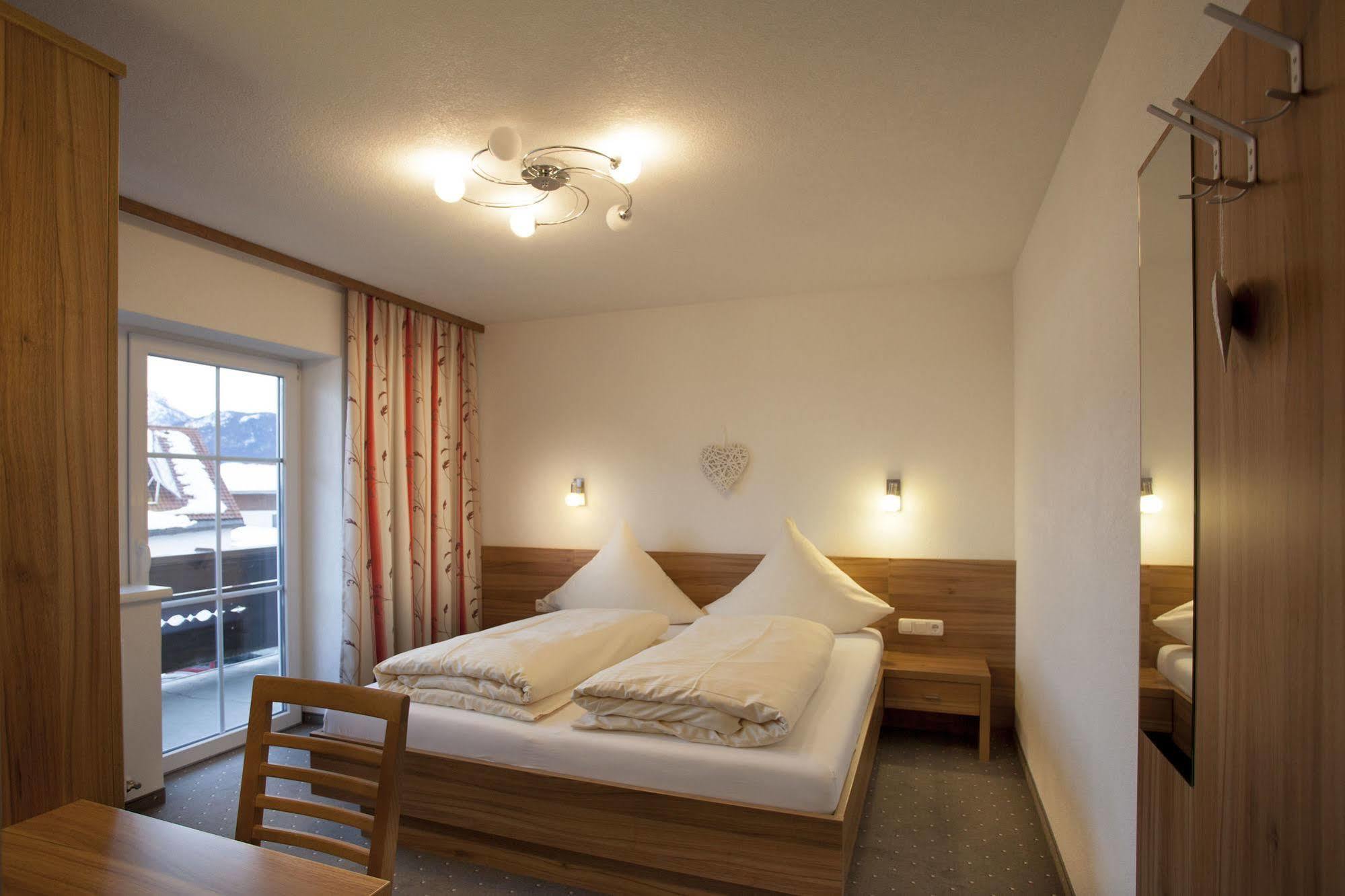 Alpenhof Waengle Aparthotel Ройте Екстериор снимка